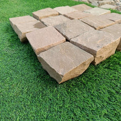 Rippon Buff Riven Sandstone 100X100 Square Setts