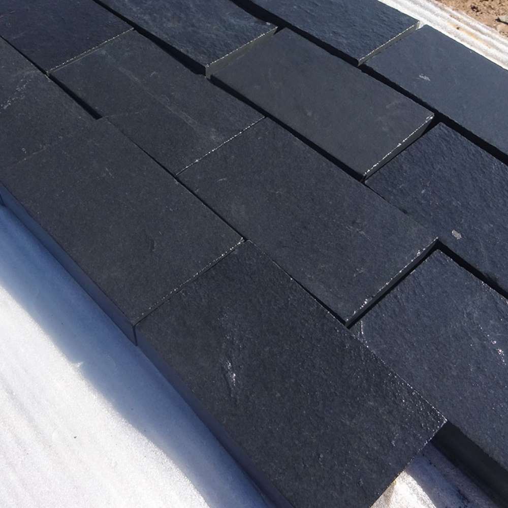 Kota Black Riven Limestone 100X200 Block Setts